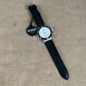 Versus Versace NWT black leather band silver textured face silver accents casual